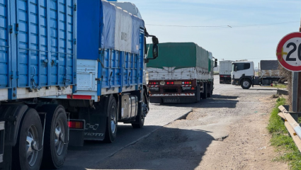 Karina Milei y Santilli reabren el diálogo con los gobernadores y le entregan a Pullaro la ruta de los puertos