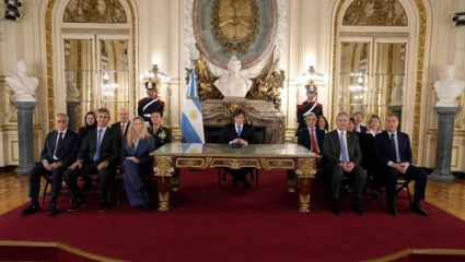 Milei anunció mayores sanciones para las empresas que operen en Malvinas y la creación de una base naval en Ushuaia
