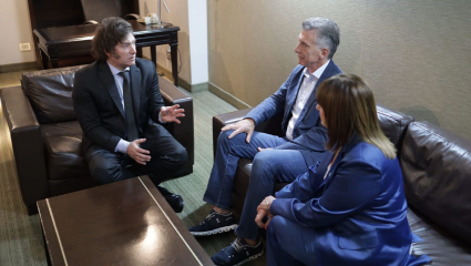 Con respaldo de EEUU e incertidumbre económica, Milei y Macri llegan a la elección con temor a las terceras vías