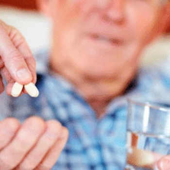 Adultos mayores: El impacto inflacionario afecta fuertemente sus medicamentos e insumos esenciales