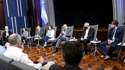 El Gobierno acordó un monitoreo de precios con empresarios y sindicalistas de la construcción