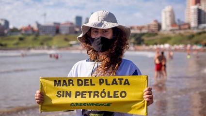Sombrillas y petroleras: análisis de la explotación del “oro negro” en Mar del Plata