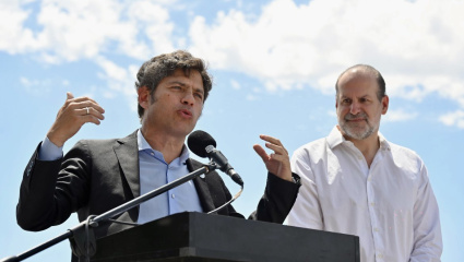 Kicillof gasta $1.400 millones en alumbrado de barrios tomados de Bahía Blanca