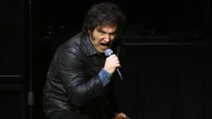 El acto-recital de Milei en el Movistar Arena: performatividad populista, polarización simbólica y desafíos para la comunicación democrática