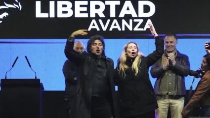 Javier Milei cerró la campaña de LLA en Provincia con cuestionamientos al kirchnerismo: "Trataron de acusarnos de chorros"