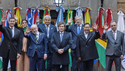 Cumbre del Mercosur: entre la amenaza de Milei de abandonar el bloque y la devolución de gentilezas de Lula