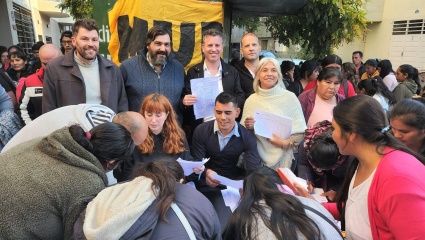 En La Plata, el MUP juntó 1000 avales para impulsar la precandidatura de Scioli 