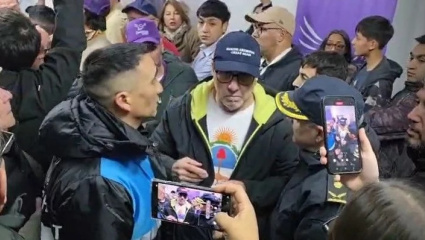 Interna feroz: un precandidato libertario fue detenido por una denuncia de un diputado de LLA y Milei lo festejó