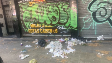En La Plata no cesa la campaña sucia: volvieron a vandalizar una casa de militancia de Milei