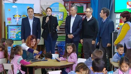 Con críticas al kirchnerismo, Macri y Vidal presentaron el plan “Aprender Conectados” y pidieron “no politizar la educación”