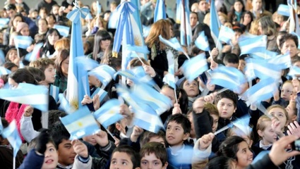 Cinco mil alumnos de escuelas primarias prometerán lealtad a la bandera