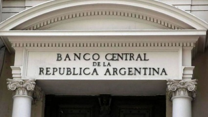 El BCRA salió a ordenar la demanda de dólares para proteger las reservas