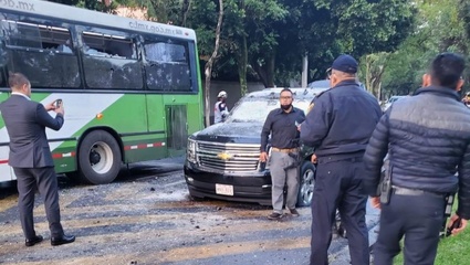 México DF: al menos 3 muertos en brutal atentado contra el vehículo del secretario de Seguridad Ciudadana