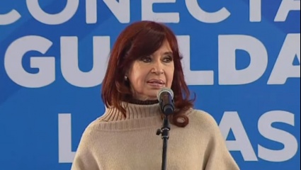 Cristina reapareció para el lanzamiento de Conectar Igualdad y llamó a la oposición a "discutir propuestas y políticas"