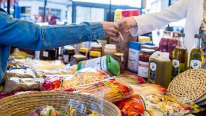 Mientras la inflación en alimentos no retrocede, la economía popular avanza en todo el país 