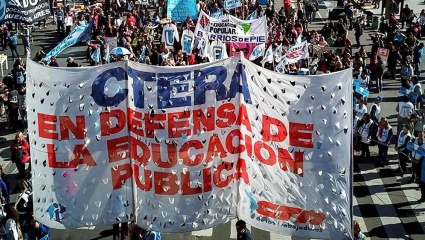 El Gobierno advirtió que le descontará el día del sueldo a los docentes que adhieran al paro