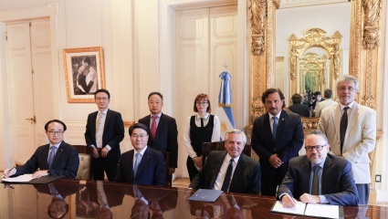Una empresa Coreana anuncia inversión de casi 4.000 millones de dólares para explotar litio en Salta