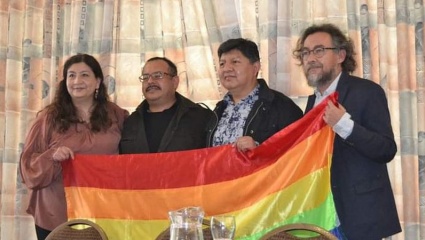 Por primera vez en su historia, Bolivia reconoció un matrimonio homosexual