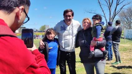 Desde San Carlos, Garro afirmó: “Las familias de los barrios son las que marcan nuestra agenda de trabajo”