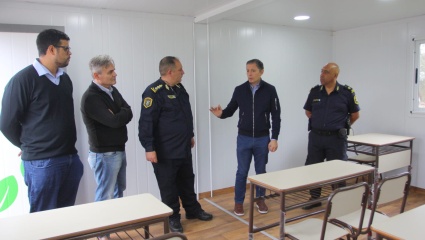 Fernando Gray recorrió el centro de entrenamiento de la Policía Bonaerense en Esteban Echeverría