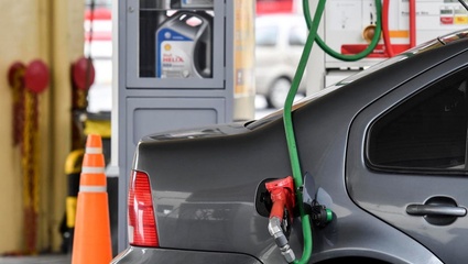El Gobierno postergó para marzo el aumento del impuesto al combustible