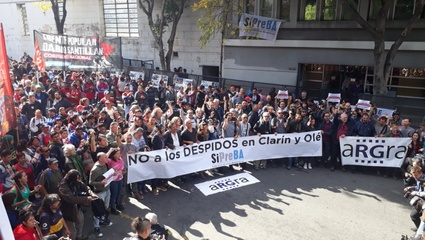 Despidos en Clarín: sigue el plan de lucha y  los trabajadores definen nuevas medidas en asamblea