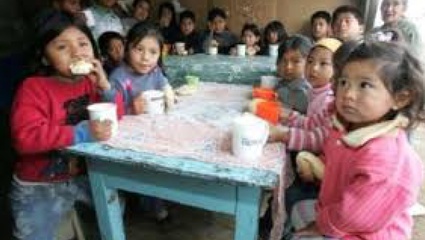 Preocupante: según un informe de la UNLP, familias platenses “reemplazan la leche por jugo”