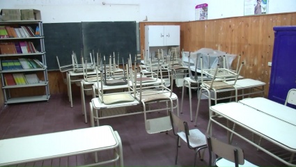 La Plata: Reclaman a las autoridades por 14 instituciones educativas que no pudieron volver a clases