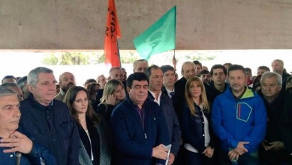 El kirchnerismo, el PJ y Frente Renovador juntos en el homenaje a Perón.
