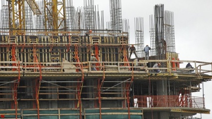 La caída en la construcción “tiene un impacto multiplicador de la pobreza”
