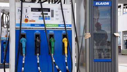 El gobierno quiere congelar el precio de combustibles hasta octubre