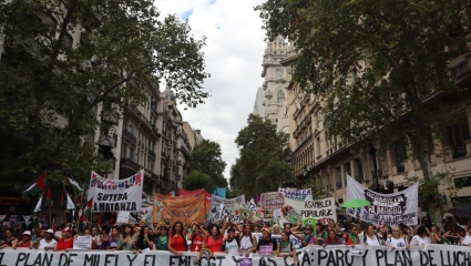 8M: el feminismo copó las calles, pero Milei le cambió el nombre al Salón de las Mujeres