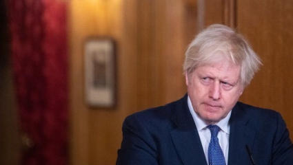 Envuelto en una crisis política, Boris Johnson renunció como primer ministro británico