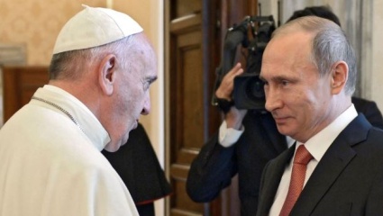 Francisco dijo que quiere "ir a Moscú a encontrar a Putin" para pedirle que frene la guerra
