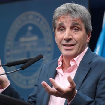 Caputo canchereó y el mercado castigó: "Si el dólar está barato, comprá campeón"