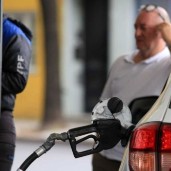 La nafta subió casi 19% en el año: duplica la inflación y prácticamente triplica el crecimiento de los salarios