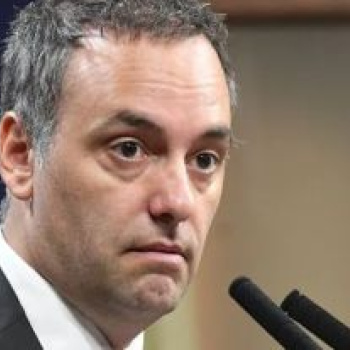 Las "prestamistas" que no conocen a Adorni y una escribana vinculada al caso efedrina: las sombras tras el patrimonio del Jefe de Gabinete