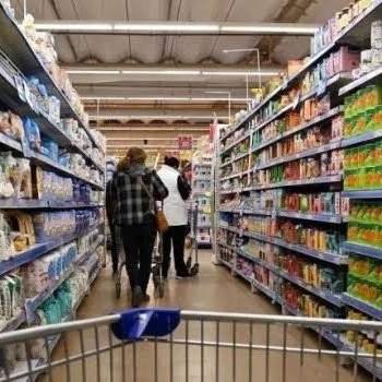 El mercado proyectó una inflación del 2% para julio y recortó el precio estimado del dólar para el cierre del año