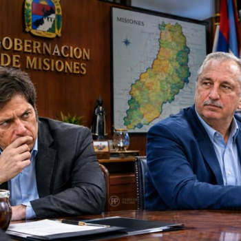 El desembarco de Kicillof en Misiones agita las aguas del peronismo y busca capitalizar la grieta local