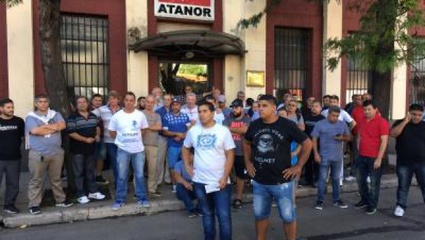 Trabajadores de ATANOR pelean por la reincorporación en el Ministerio de Trabajo