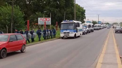 #AHORA Quieren desalojar Acoplados del Oeste