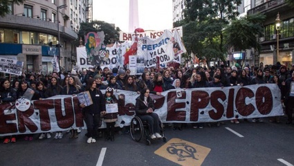 Masiva movilización al Congreso de los trabajadores despedidos de PepsiCo