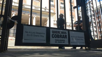 Conflicto en el Diario Hoy: los empleados no cobraron y tampoco los dejan trabajar