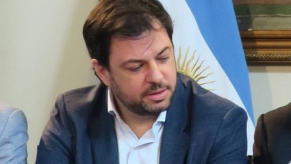 Acorralado por las críticas internas, renunció Valentín Díaz Gilligan