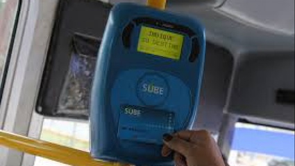 La Plata: Largas colas para acceder al boleto gratuito