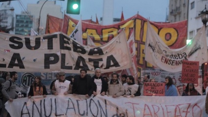 La Plata: ruidazo en contra del aumento de tarifas impulsado por el gobierno nacional
