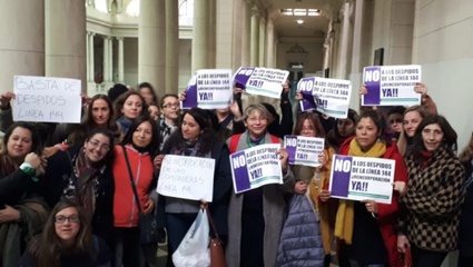 Previo a la marcha de #NiUnaMenos, las trabajadoras de la Línea 144 protestaron contra los despidos frente a Gobernación