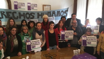 Las trabajadoras de la Línea 144 convocaron a una protesta contra los despidos