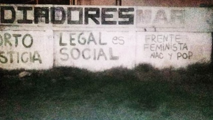 Detenidas por pintar un mural a favor del aborto