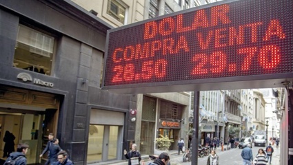 El dólar volvió a subir y redondeó los 30 pesos